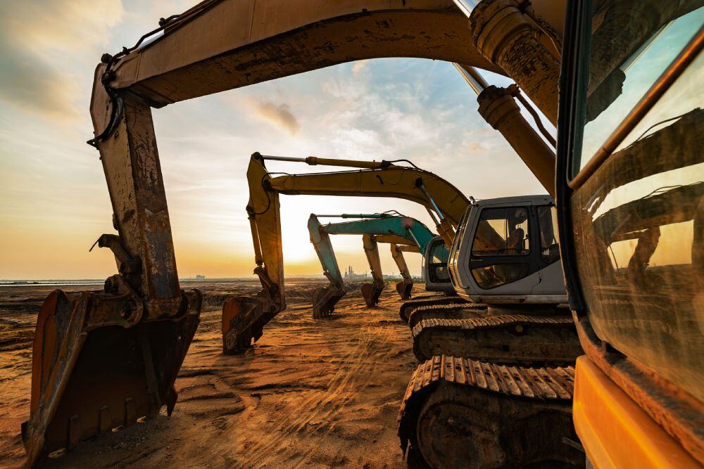 Heavy-Duty COnstructiOn Equipment Manufacturing